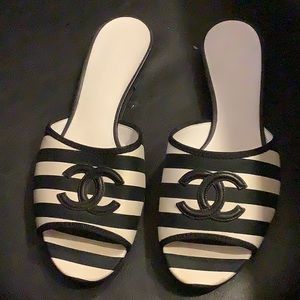 White & black striped sandals